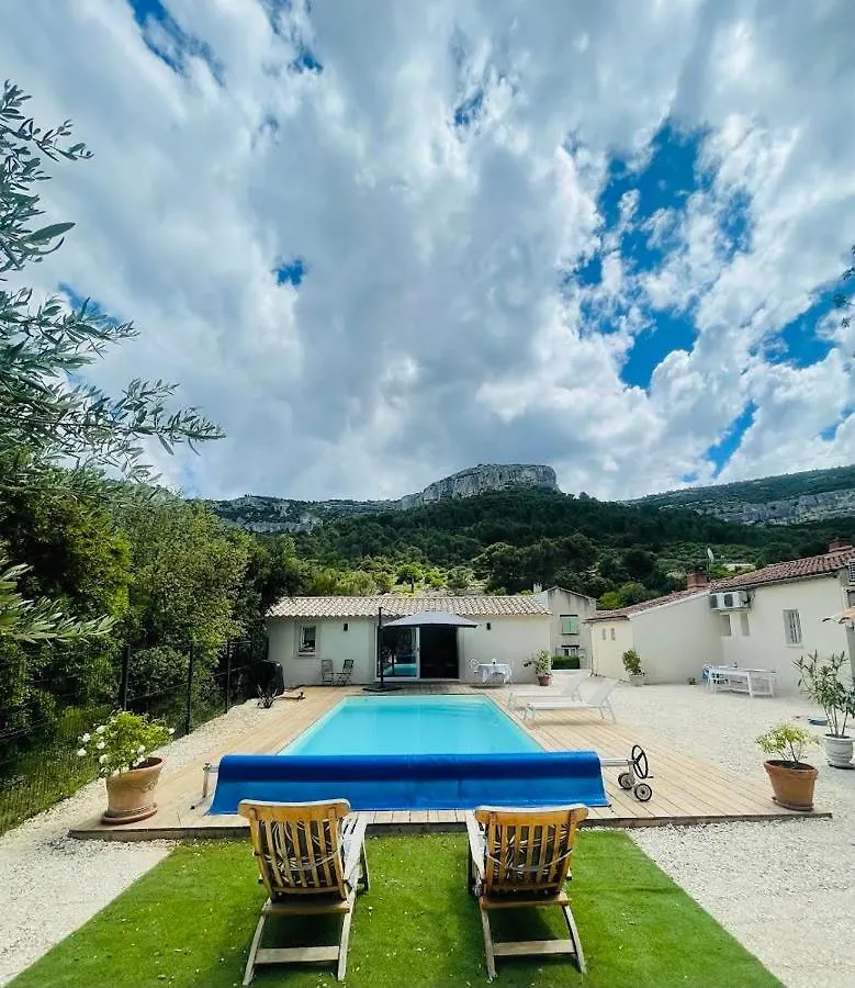 Studio De Charme Avec Piscine location